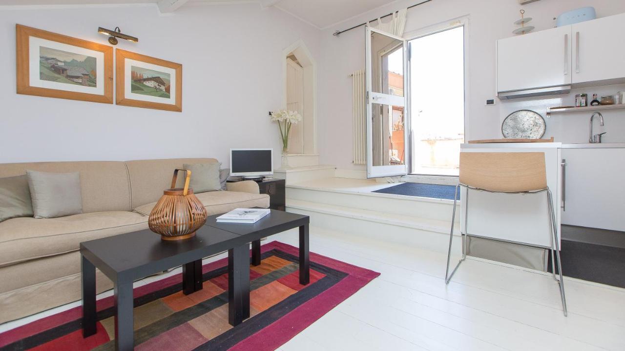 Bovari Apartment Roma Esterno foto