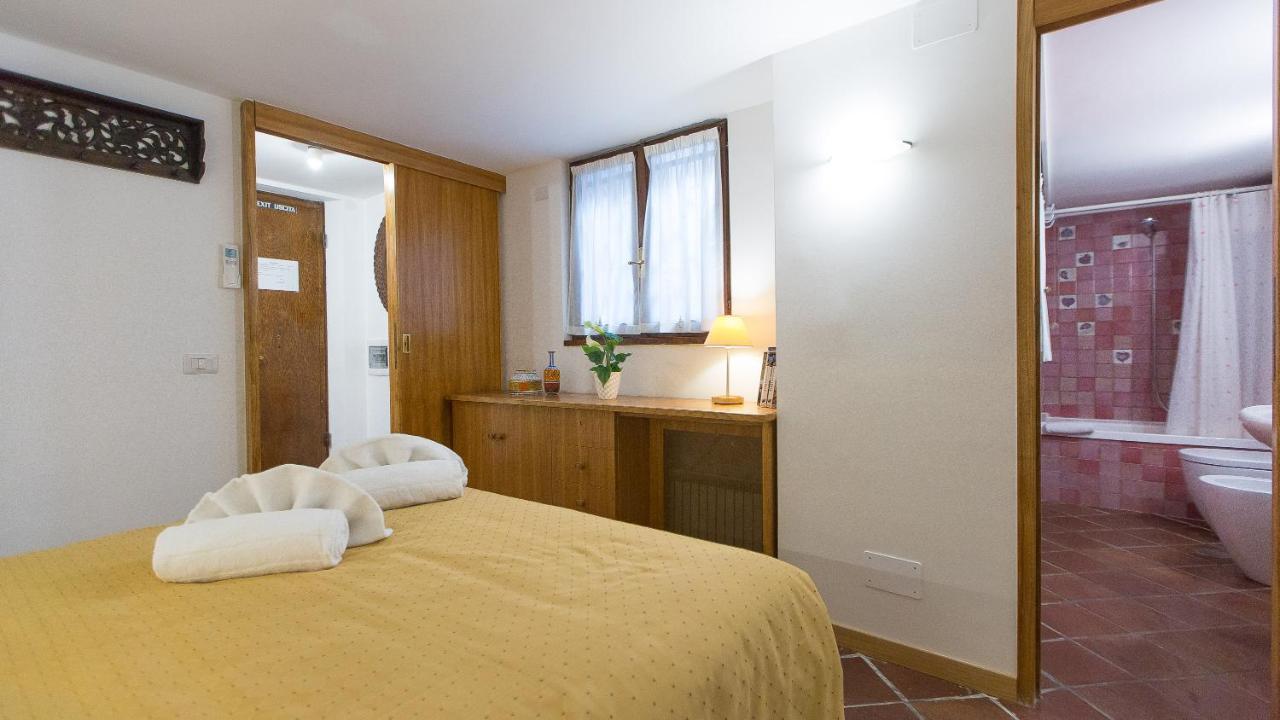 Bovari Apartment Roma Esterno foto