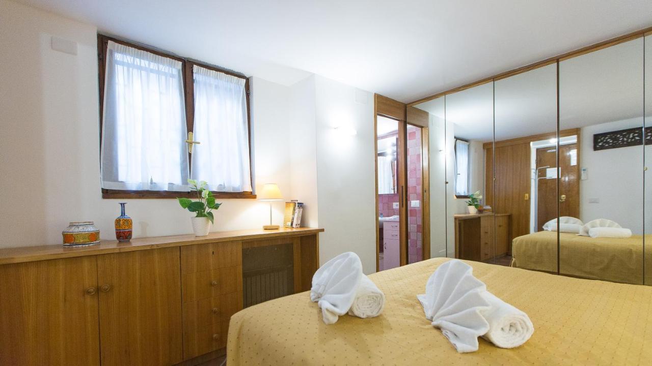 Bovari Apartment Roma Esterno foto